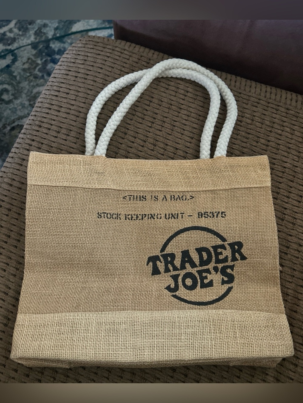 NWOT Trader Joe’s Jute Tote Bag HTF - Rare reusable Travel Casual Natural